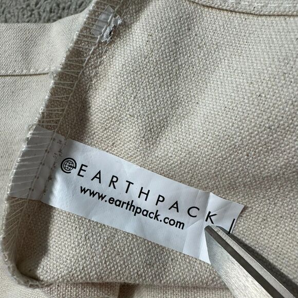 Vuori The Rise The Shine Limited Edition Reusable Canvas Tote Bag - Picture 10 of 11